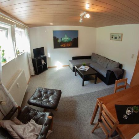 Ruhige Und Gemuetliche Ferienwohnung In Calden المظهر الخارجي الصورة