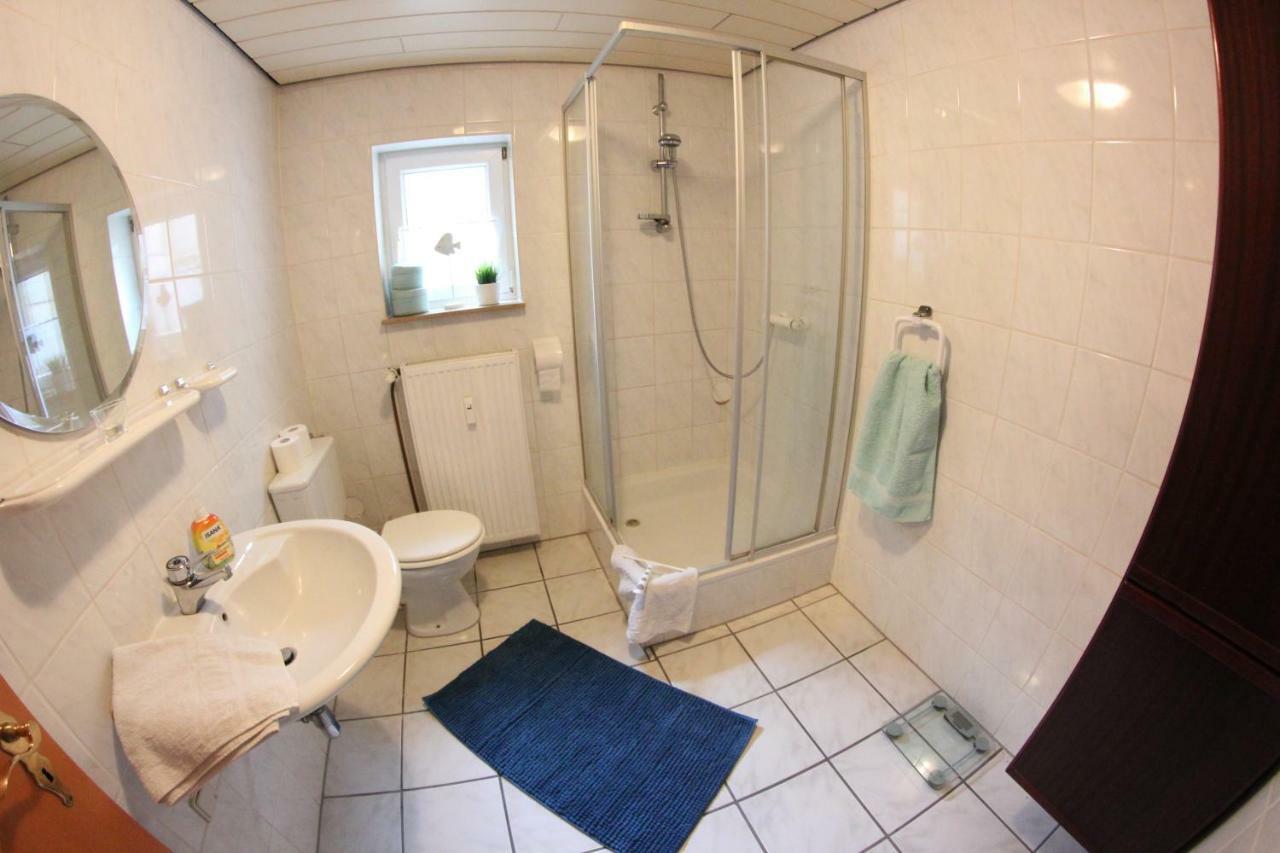 Ruhige Und Gemuetliche Ferienwohnung In Calden المظهر الخارجي الصورة