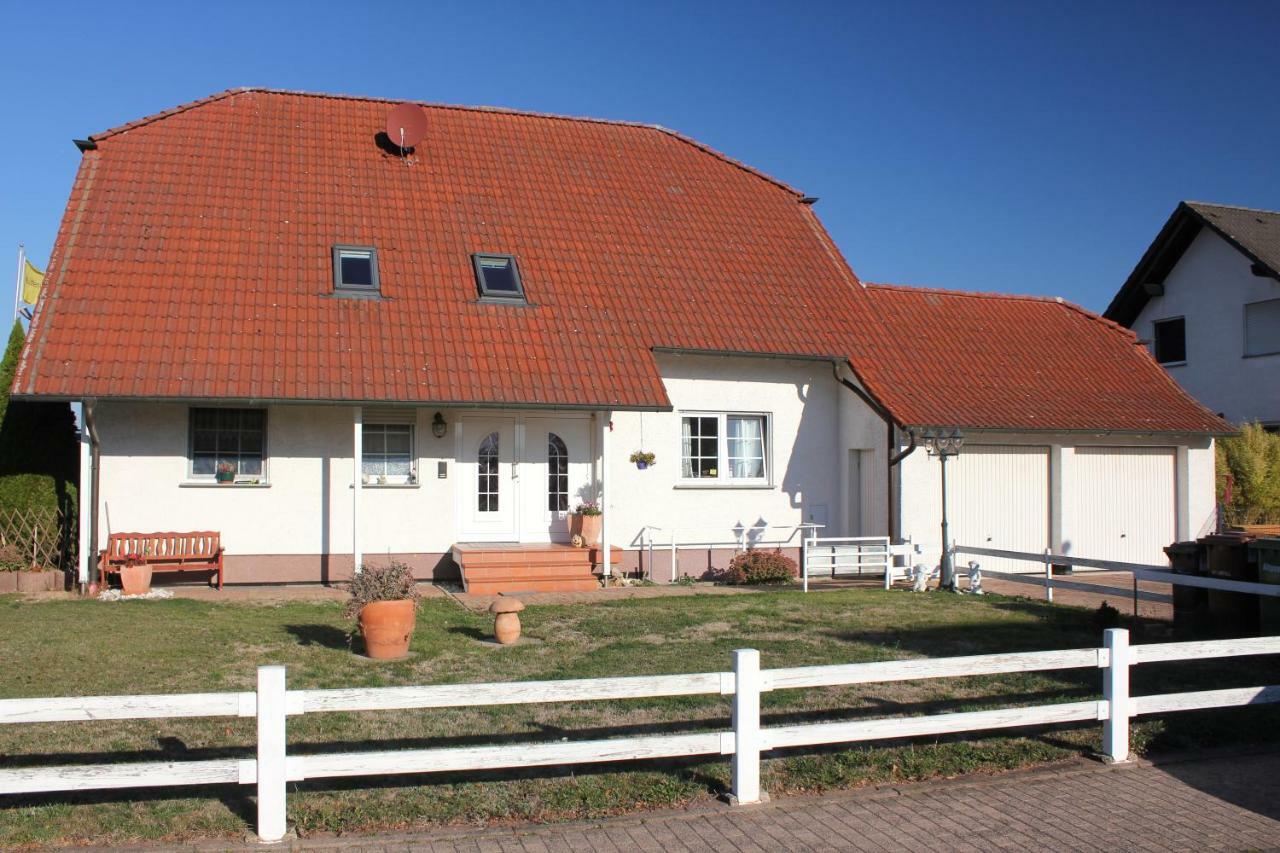 Ruhige Und Gemuetliche Ferienwohnung In Calden المظهر الخارجي الصورة